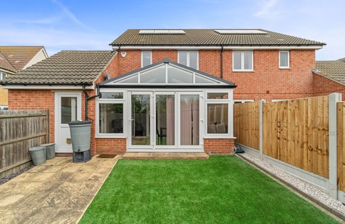 Havering House | Impeccable 3-Bed House in Hornchurch