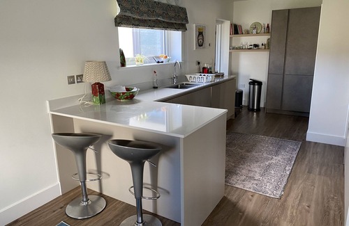 Clyst St Mary House | Impeccable 3-Bed House - Topsham, Exeter