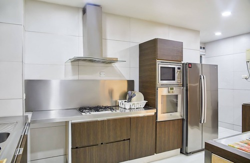 Ikoyi Apartment | Impeccable 3-Bed luxury Apartment in ikoyi, Lagos
