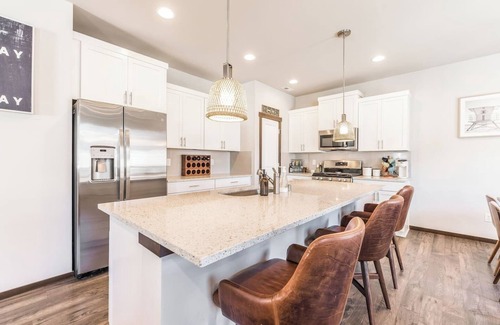 East Port Orchard House | Impeccable 4 BR Home in Heart of Port Orchard