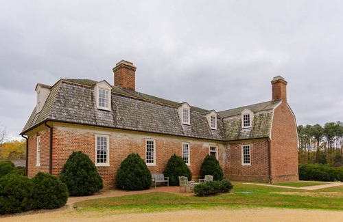 Hardyville House | Impeccably restored home with modern conveniences.