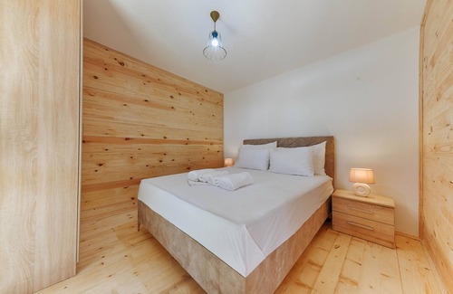 Ulcinj Cabin | Imperial Bungalows