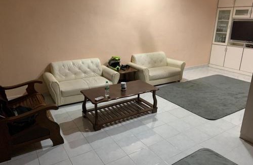 Pengkalan Hulu House | Impiana Homestay