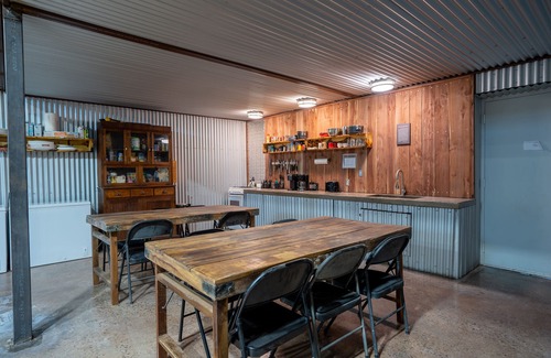 Study Butte-Terlingua House | Impresario Camp, Group Facility