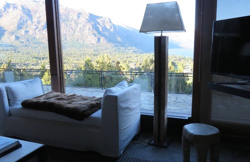 San Carlos de Bariloche House | Impressive Home With Breathtaking Views Of The Patagonia