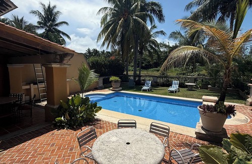 Punta Cancun House | Impressive colonial house in hotel zone with private swimming pool
