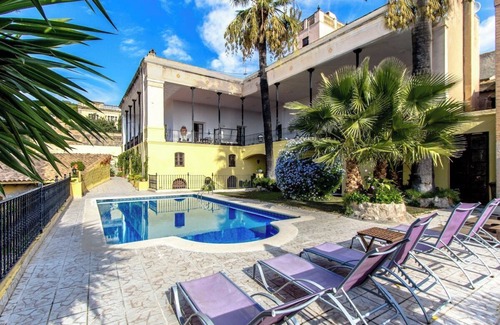 Banyeres del Penedes Villa | Impressive and Idyllic mansion for up to 40 people!