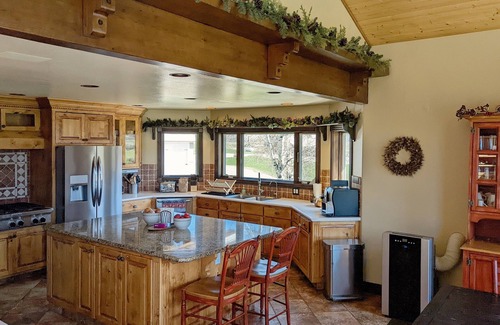 Bedford Cabin | Impressive Multi Family Lodge - 1 hour from Jackson Hole!