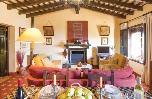 Arcos de la Frontera House | In a dreamlike landscape at the reservoir of Bornos you will find this fantastic vacation home.