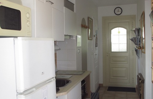 Vernegues Apartment | In a farmhouse with pool on the upland of a Provencal village