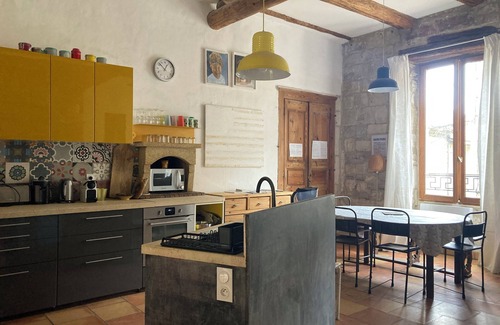 Montfrin House | In a historic 12th-century building