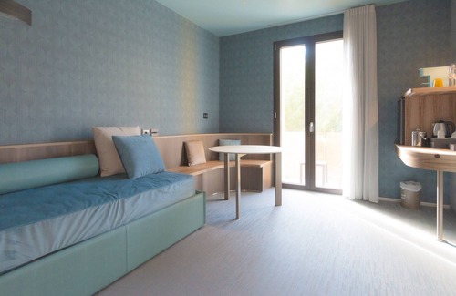 San Giuliano a Mare Apartment | In A Light Wave: Il mare, l’acqua. Flexibility and inclusiveness