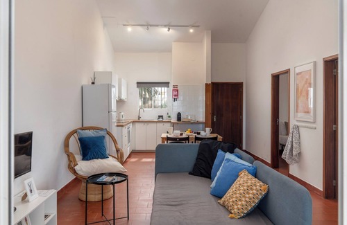 Vila Baleira House | In a quiet area in Porto Santo - Casa do Profeta