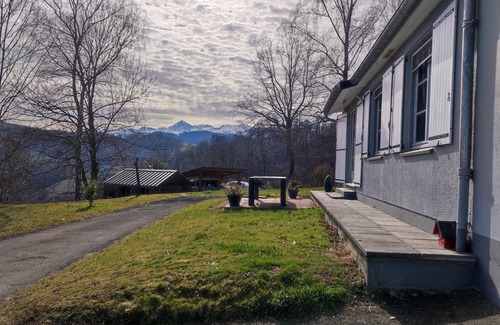 Astugue Villa | In a small village in the Pyrenean foothills near Bagneres de Bigorre & Lourdes