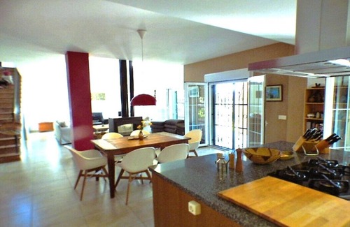 Salvatierra de Santiago Villa | In a world of its own, eco friendly family home in pure nature
