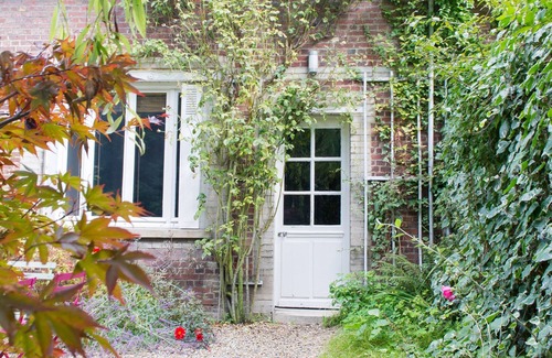 Gare-Jouvenet House | In an enclosed garden in the heart of Rouen