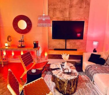 Baker House | in Baker St. Abode Minutes to Downtown
