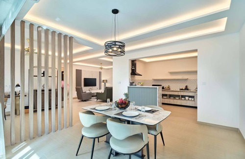 Bengaluru Apartment | Spacious Three bedroom apartments a fully equipped kitchen spacious living room