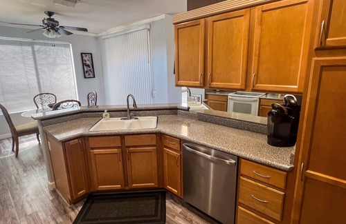 Desert Breeze House | In Demand UPSCALE Sun City GRAND Adult 45+ Community-REDUCED DECEMBER RATE