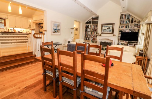 Lauragh House | IN?EAR SCÉINE., family friendly in Tuosist, County Kerry