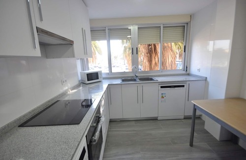 El Cabanyal Apartment | In front of the beach Free WIFI.