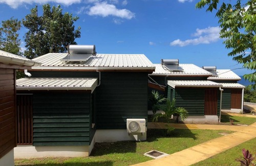Bouillante House | In Guadeloupe in Bouillante Bungalow, the White Wolf of the Perched Cabins