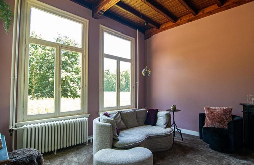 Diepenveen House | In het huis van Bello
