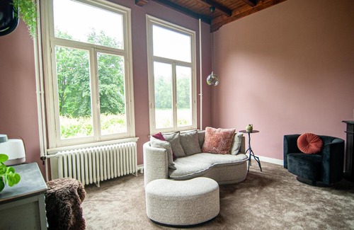 Diepenveen House | In het huis van Bello