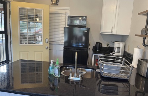 Durham House | In-Law suite within walking distance to Duke.