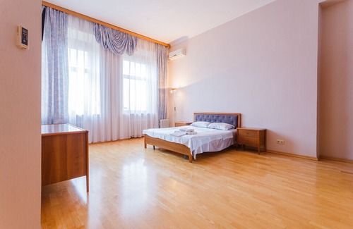Lypky Apartment | 🌏💛💙🇺🇦 in Pechers'kyi district