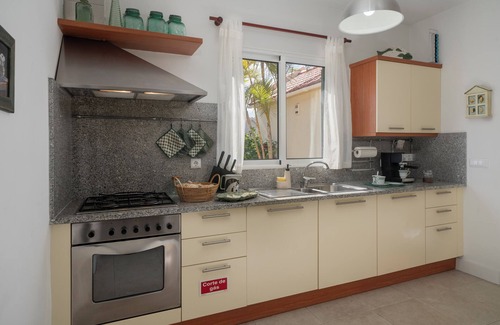 Pedras Pretas House | In Porto Santo, the Golden Island - Holiday Home