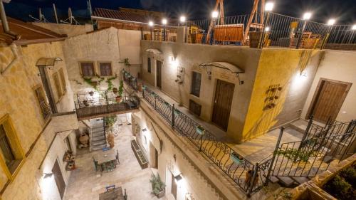 Cavusin Hotel | In Stone House
