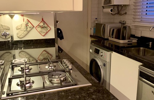 Recoleta Apartment | In the heart of Recoleta, a classy French Pied-à-Terre, like new, like home.