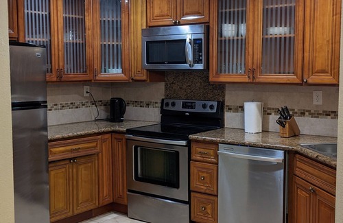 Sunnyvale Condo | In the Center of Silicon Valley Spacious 2 bedroom, 2 bathroom, sleeps 7