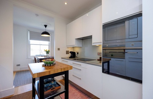 Hammersmith Broadway Apartment | In the Clouds, by Veeve