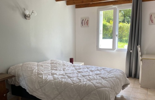 Plouvien House | In the countryside, 8 km from the beaches