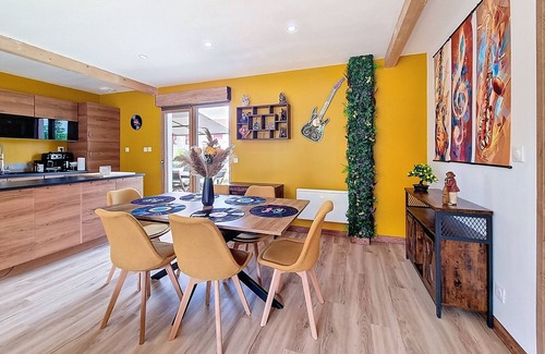 Joncreuil House | In the countryside between Lac du Der and the lakes and forests of the Orient, Le Râle d'eau