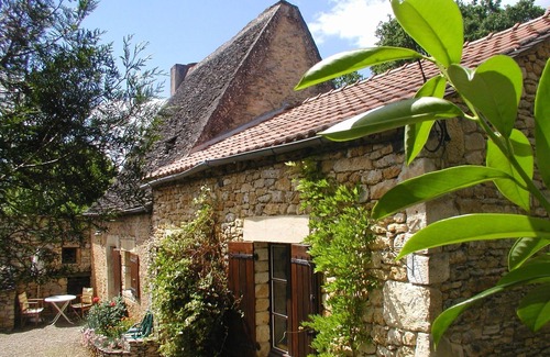 Castels et Bezenac Cottage | In the Dordogne, authentic house in eighteenth private hamlet with pool