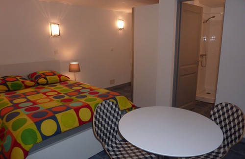 Villeneuve-les-Maguelone House | In the heart of the village, close to all shops, the sea is about 5 km