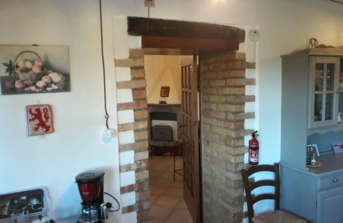 San Vito Chietino House | In the green hills of Abruzzo, a stone's throw from the sea .