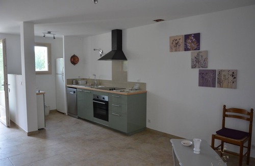 Castellet Villa | In the heart of the Grand LUBERON, a SWIMMING POOL, CALMNESS