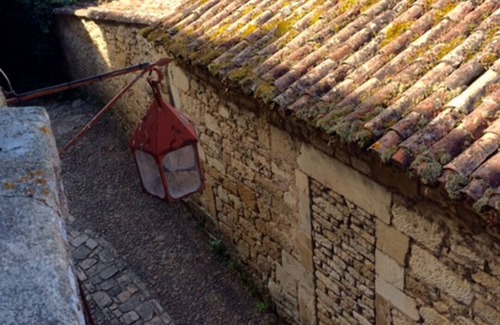 Beynac-et-Cazenac House | In the heart of the village, a breathtaking view of the river.