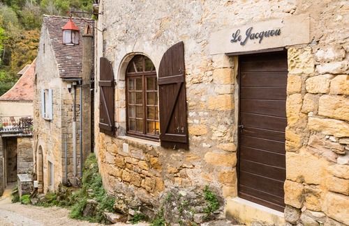 Beynac-et-Cazenac Apartment | In the heart of Beynac, your cosy rental