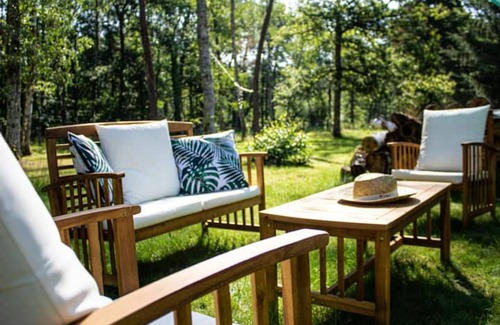 La Ferte-Saint-Cyr House | In the heart of nature, property 15 minutes from Chateau de Chambord!