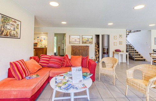 Marcilhac-sur-Cele House | In the heart of the regional nature park Grands Causses welcomes you this very spacious cottage many