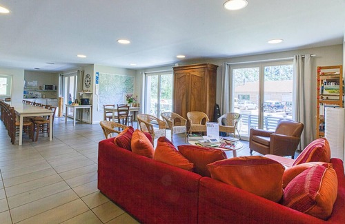 Marcilhac-sur-Cele House | In the heart of the regional nature park Grands Causses welcomes you this very spacious cottage many