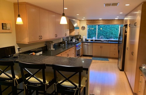 Westlake Village House | In the heart of Westlake Village