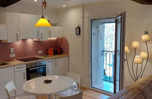 Cipieres Apartment | In the heart of a medieval French village. One bed apartment. Pet friendly