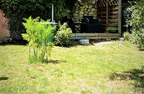 Cipieres Apartment | In the heart of a medieval French village. One bed apartment. Pet friendly