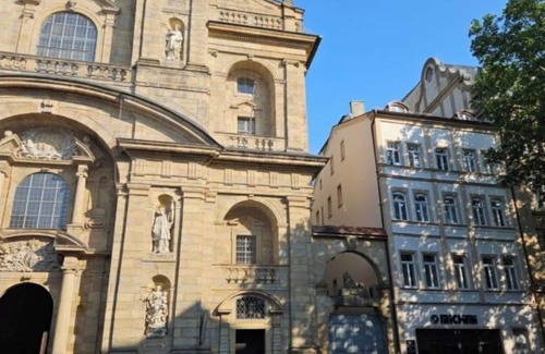 Old Town Condo | In the heart of Bamberg, in a listed building on the Grüner Markt